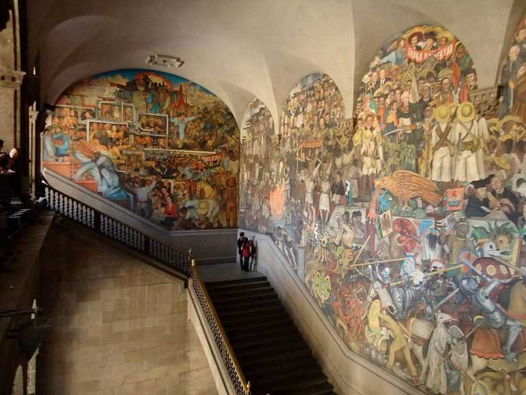 México profundo: para recorrer sin prisas 1 Palacio Nacional