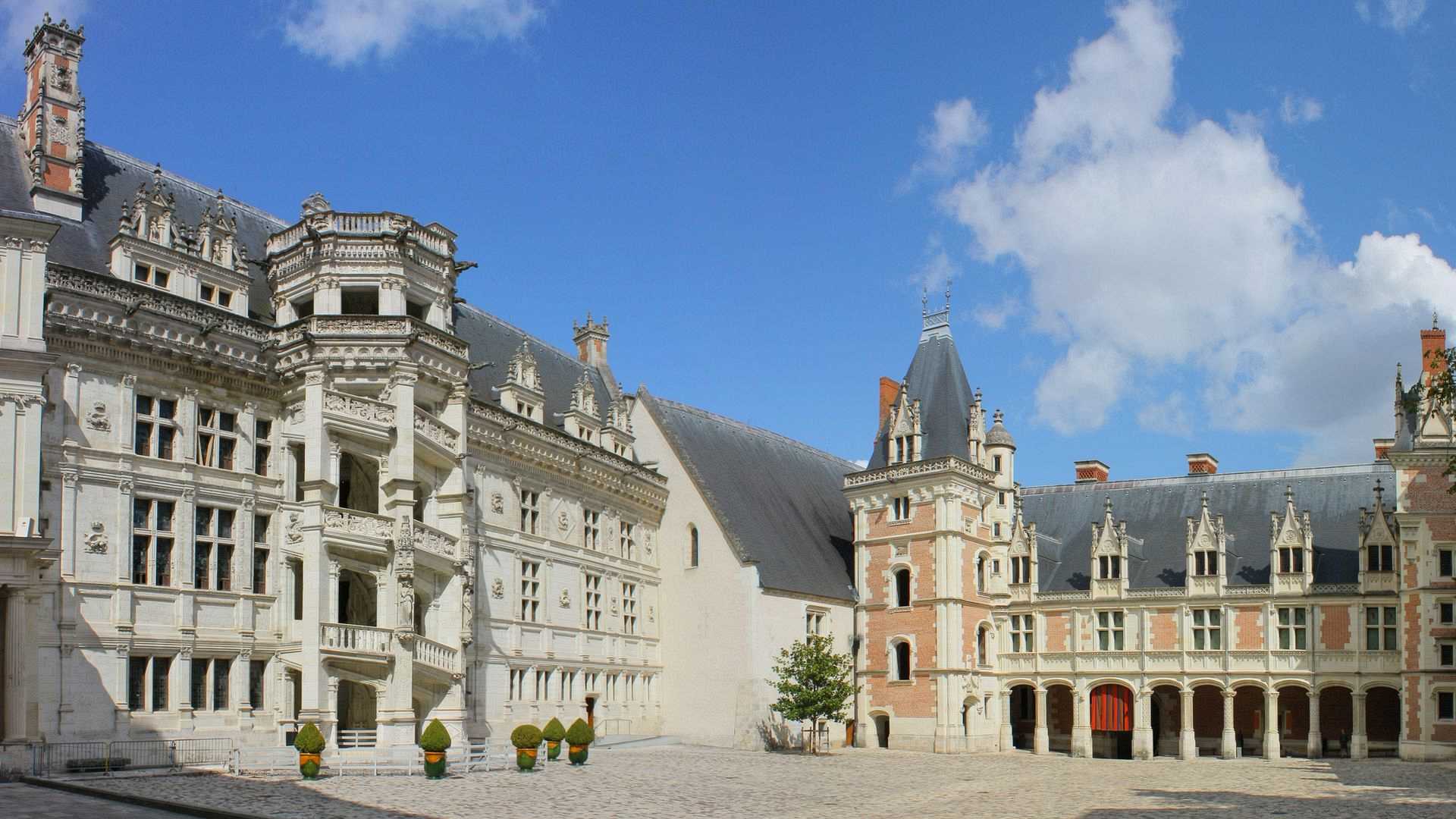 Como vivir en un cuento: recorriendo el Valle del Loira 1 Castillo Real de Blois