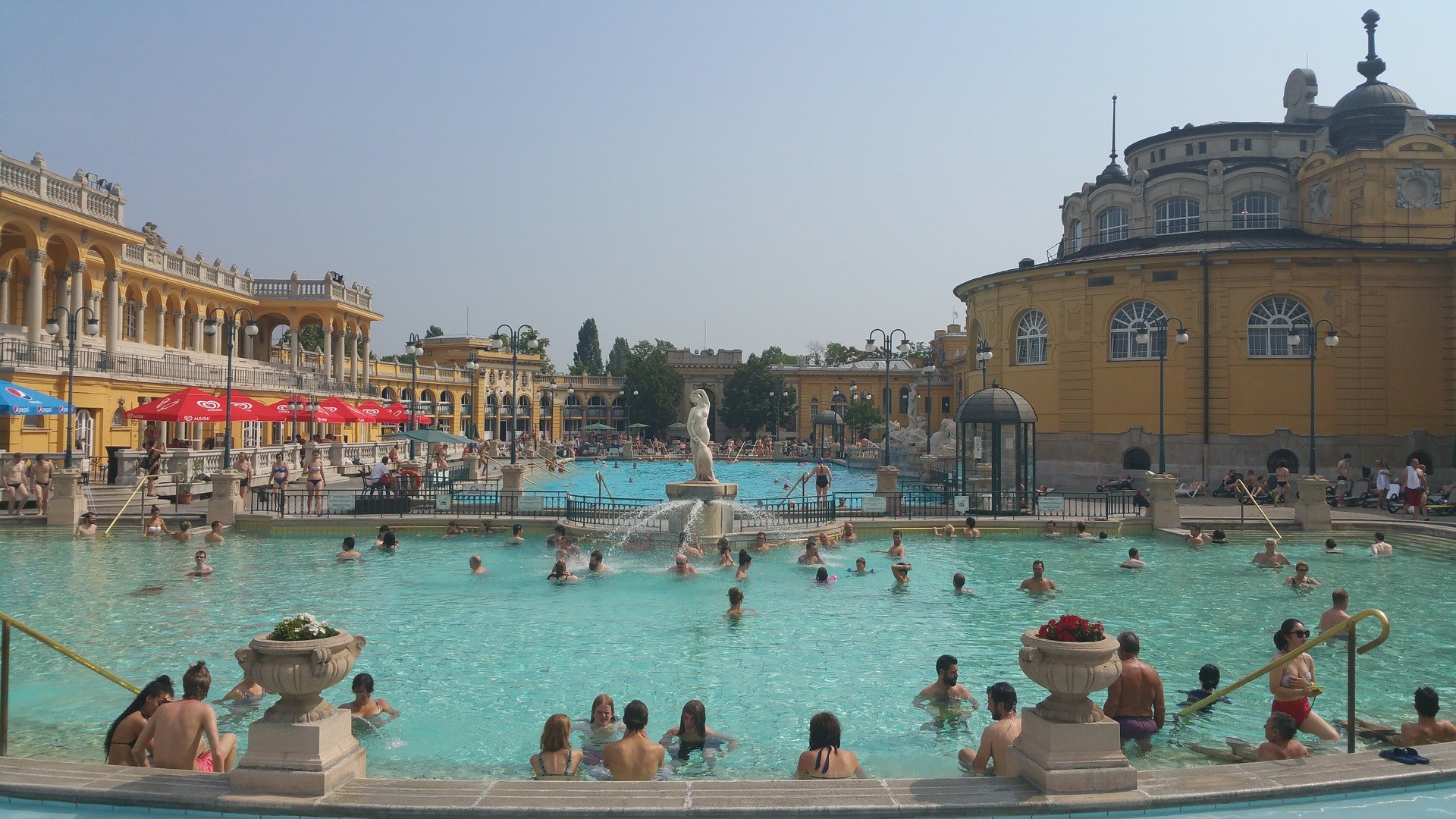 Uniendo paisajes barrocos entre Viena y Budapest 3 baths BUDAPEST