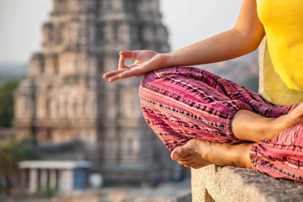 El Encanto de viajar a la India: Turismo y Ayurveda en Tierras Sagradas 1 meditacion y ayurveda en la india
