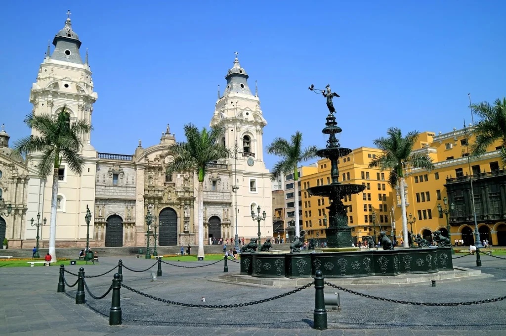 Conocer Lima: Un viaje a través de su rica historia 2 plaza historia de lima