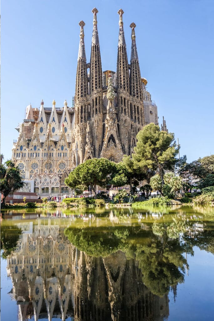 iglesia sagrada familia