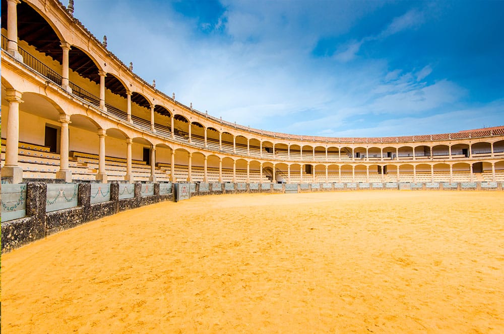 Recorrer Andalucía y conocer lugares únicos 4 corrida de toros andalucia