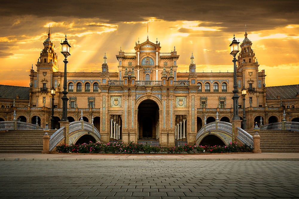 Visitar Sevilla, el corazón de Andalucía y conocer sus lugares emblemáticos 2 plaza de espana en sevilla