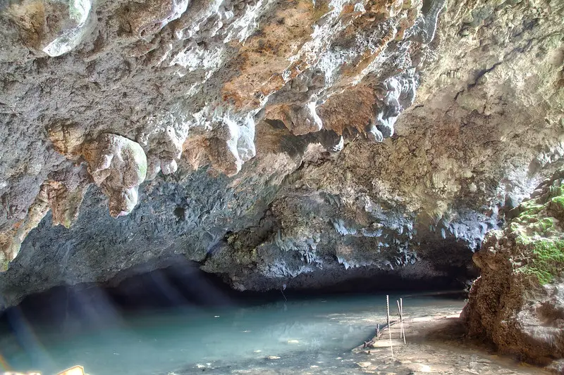 Explorando las playas únicas de San Andrés, Colombia: un paraíso caribeño 2 Cueva de Morgan en San Andres