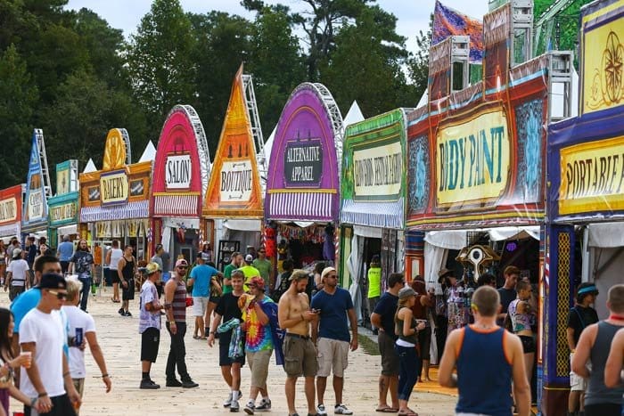 Tomorrowland: Descubre las Curiosidades y Particularidades de un Festival Único 2 tomorrow3