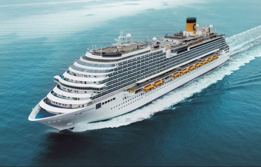 Zarpa hacia horizontes lejanos: un crucero transatlántico desde Buenos Aires a Italia 2 favolosa