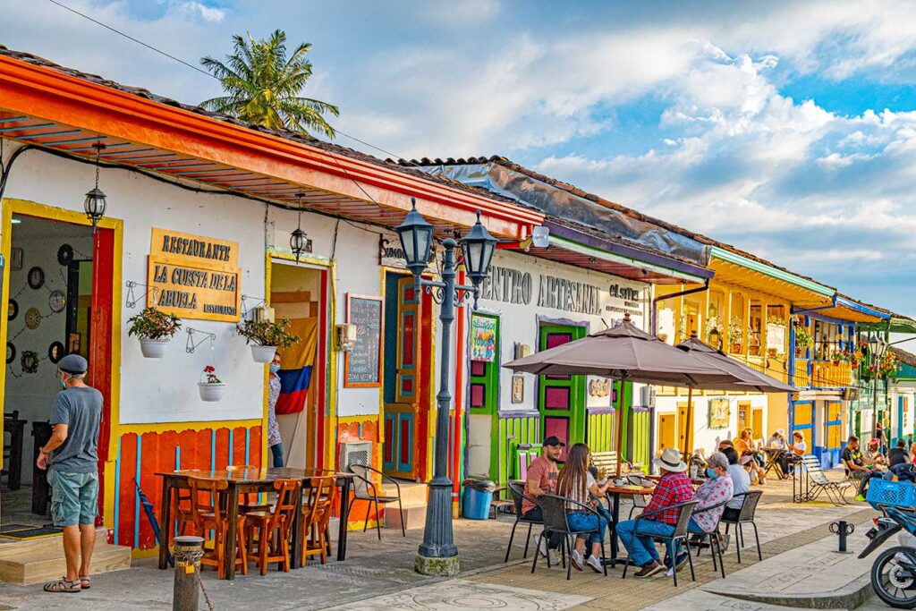 ¡Eje Cafetero, Colombia: más que café, pura aventura! 2 vacaciones en salento