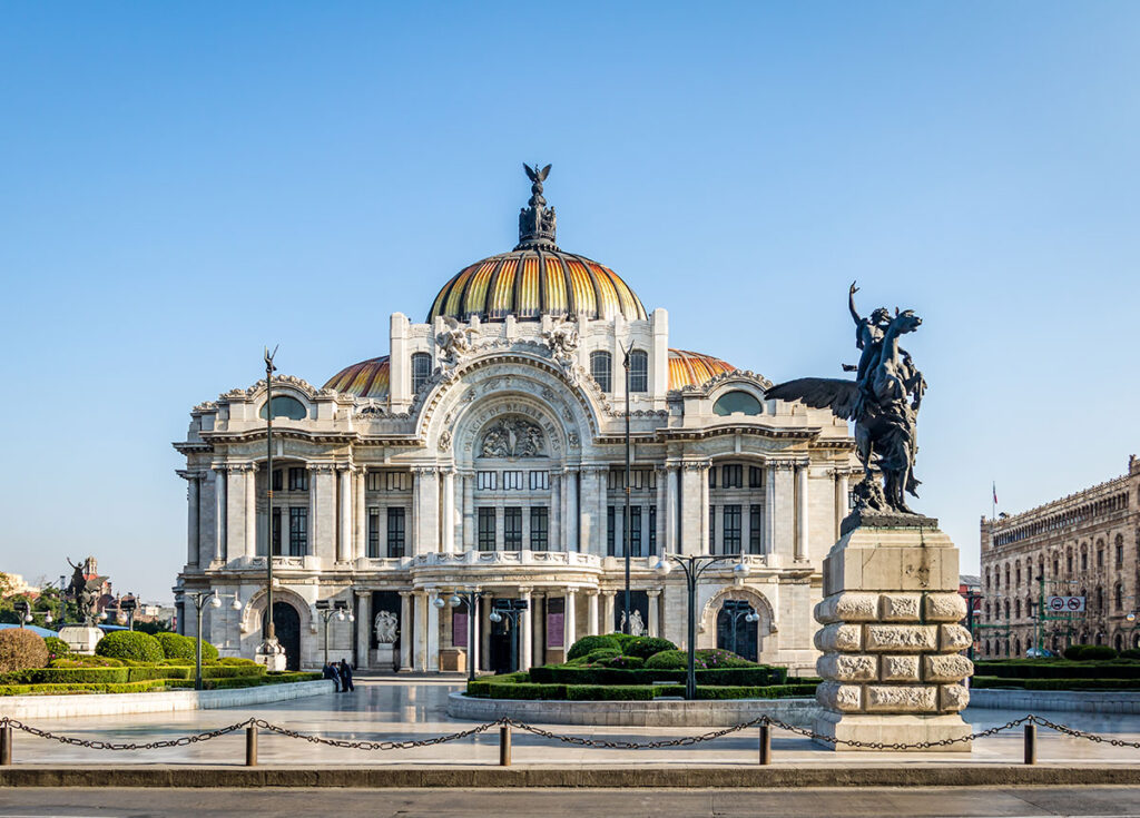 10 Lugares imprescindibles que debes ver en Ciudad de México de la mano de Travel Wise 2 palacio de bellas artes