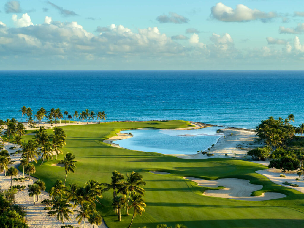 La Romana y Punta Cana: el paraíso caribeño que conquistará tu corazón viajero 6 Golf en Punta Cana