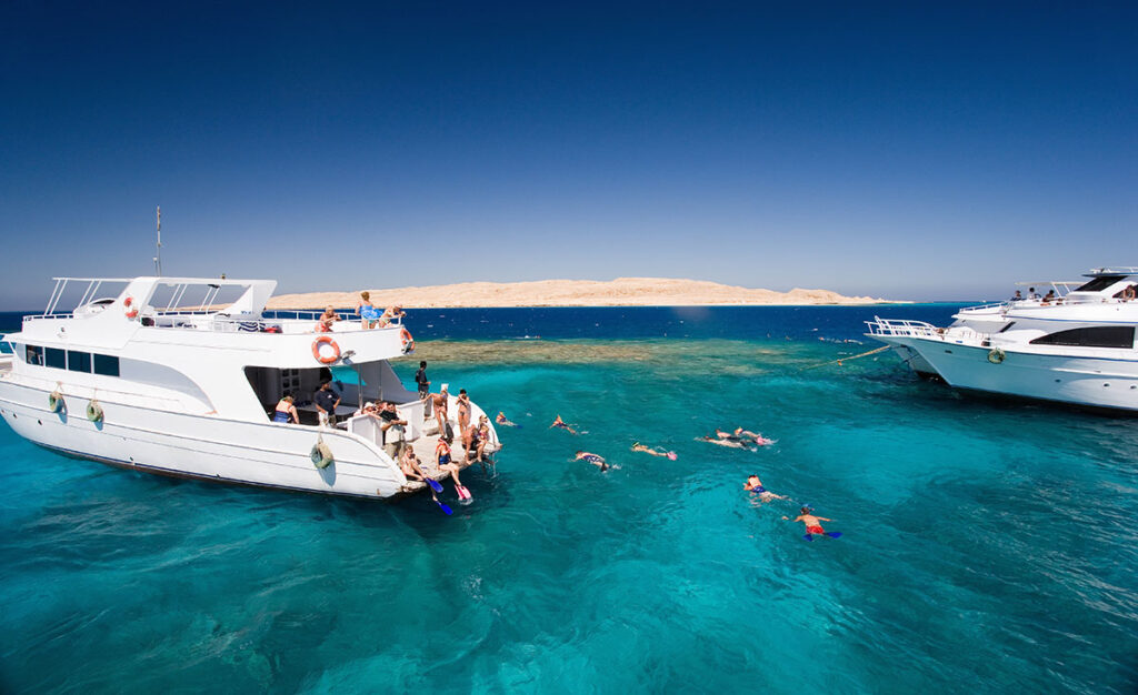 Descubre Hurghada: 7 imprescindibles para tu aventura en Egipto de la mano de Travel Wise 2 creucero en el caribe