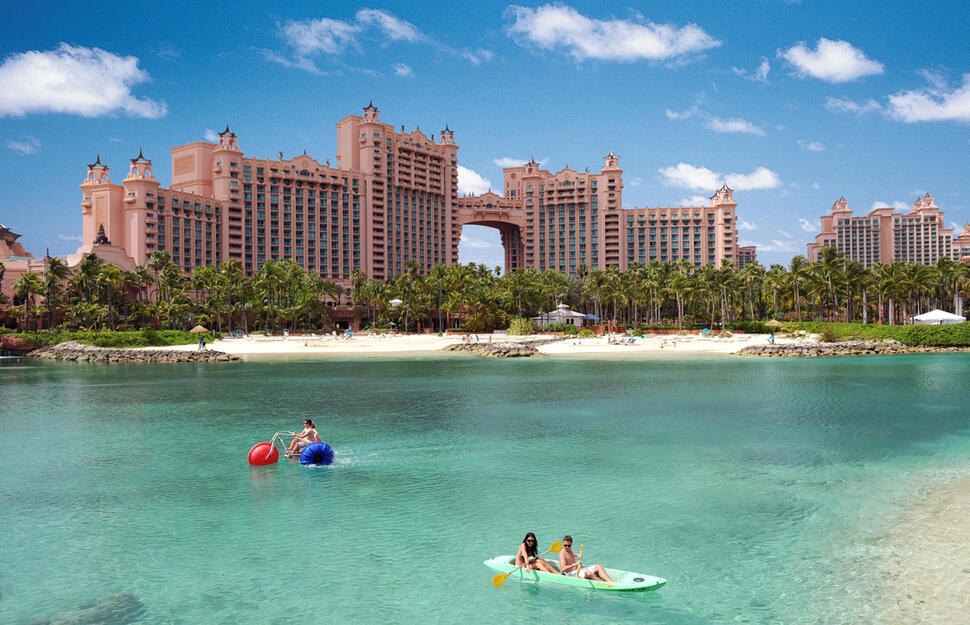 Descubre los Lugares Imprescindibles para Conocer en Islas Bahamas 1 Atlantis resort Bahamas