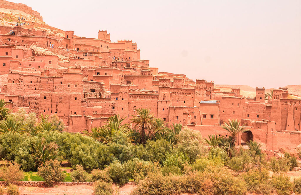 Descubre la Fascinante Ruta de las Kasbahs en Marruecos 1 Histórico kesar de Aït Benhaddou en Marrakech, Marruecos