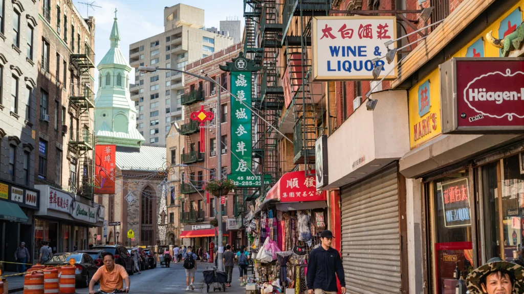 Tours en Nueva York: Explorando la Gran Manzana 1 Chinatown Nueva York EE. UU