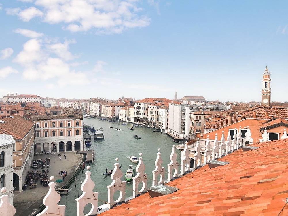 Los 7 mejores miradores de Venecia: descubre la ciudad desde nuevas alturas 2 Terrazza Fondaco dei Tedeschi Venezia