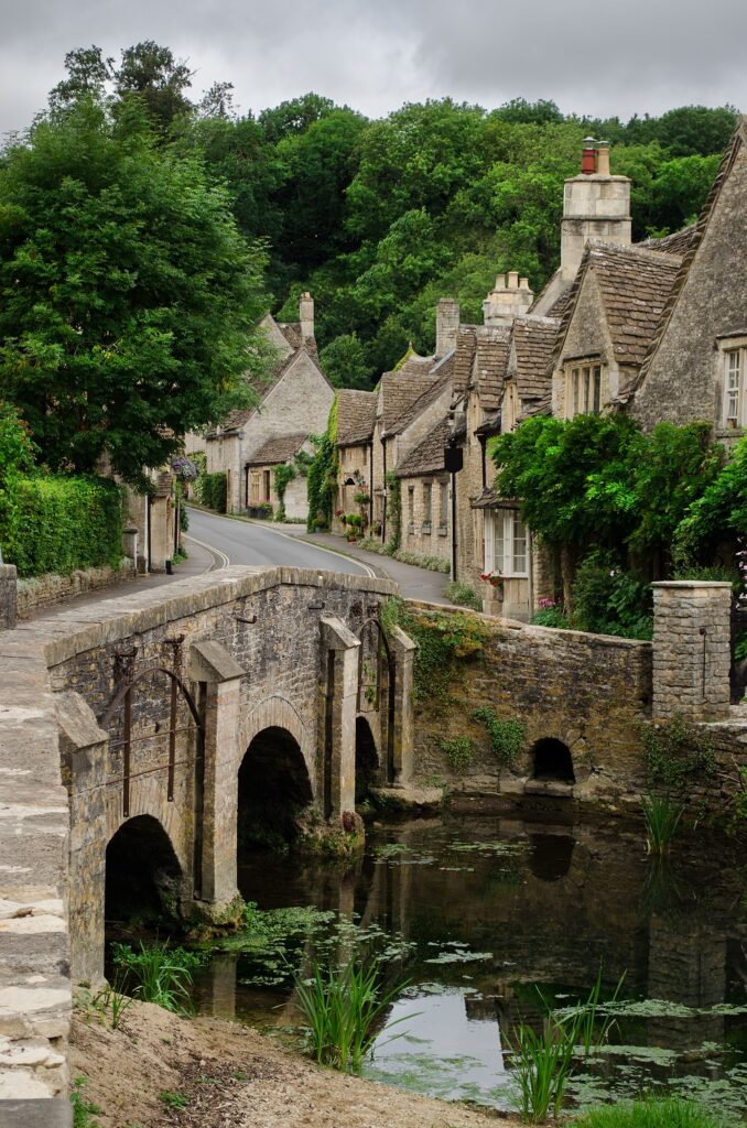 castle combe bridge in the cotswolds 2024 09 06 02 11 40 utc