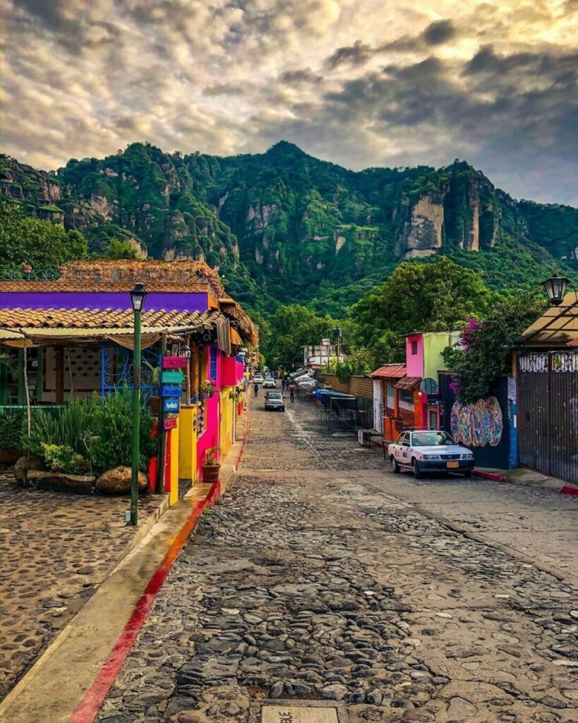 Cuernavaca: la ciudad de la eterna primavera 4 TEPOZTLAN 5