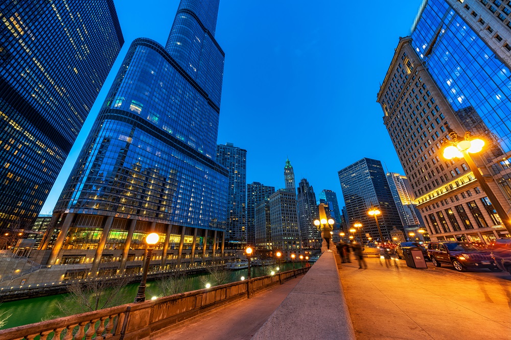 Chicago: descubriendo la ciudad del viento que te va a enamorar 4 the chicago riverwalk cityscape river side usa do 2024 10 21 16 03 10 utc