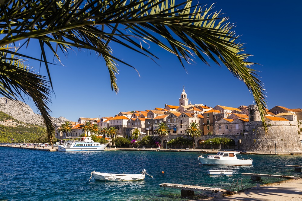 Las Mejores Playas de Croacia: descubrí los tesoros escondidos de Ston, Korčula y la costa dálmata 2 view of korcula old town on korcula island croati 2025 01 07 23 23 48 utc