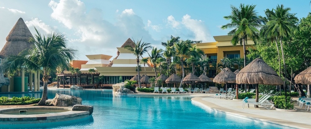 Los mejores hoteles de Riviera Maya: tu guía completa para unas vacaciones perfectas 4 Iberostar Selection Paraiso Lindo piscina