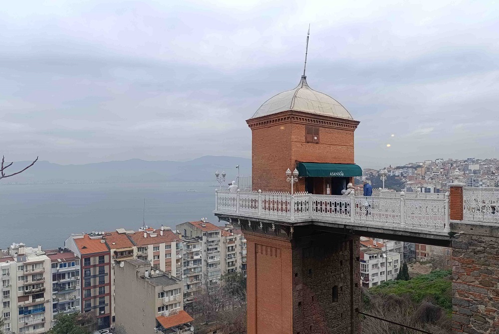 Cuatro joyas turcas que van a cambiar tu forma de ver los viajes: Éfeso, Kuşadası, Izmir y Pérgamo 7 mirador esmirna