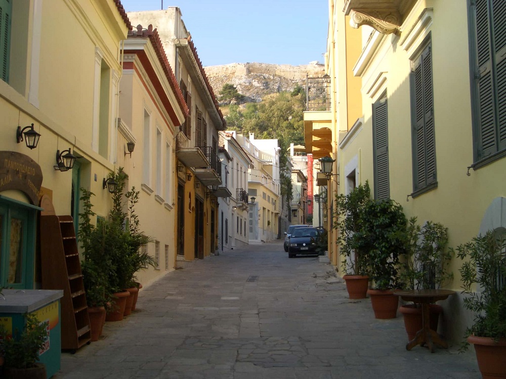 El encanto oculto del barrio Plaka: tu próxima obsesión griega 4 plaka