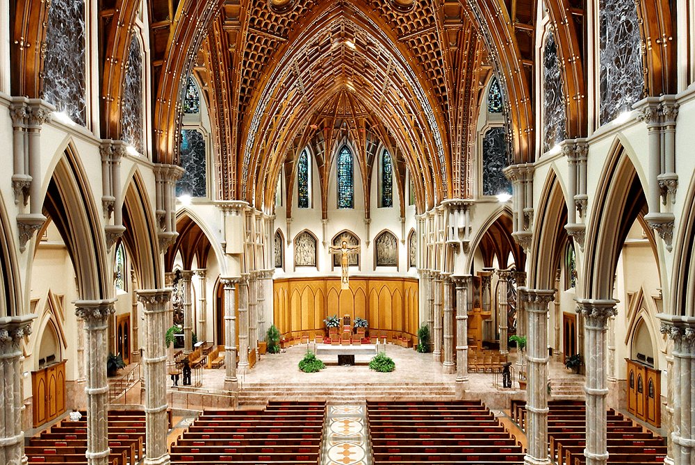 Nochebuena en Chicago: una celebración mágica entre rascacielos y tradiciones 4 Holy Name Cathedral