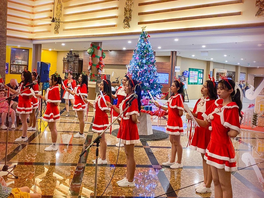 Nochebuena en Phuket: una navidad tropical que cambiará tu perspectiva de las fiestas 6 christmas celebrations phuket hotel patong h2 03 Holiday Events and Activities in Patong