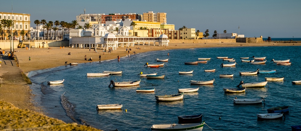Cádiz y sus tesoros escondidos: guía completa para descubrir la magia del sur español 1 ok playa de la caleta
