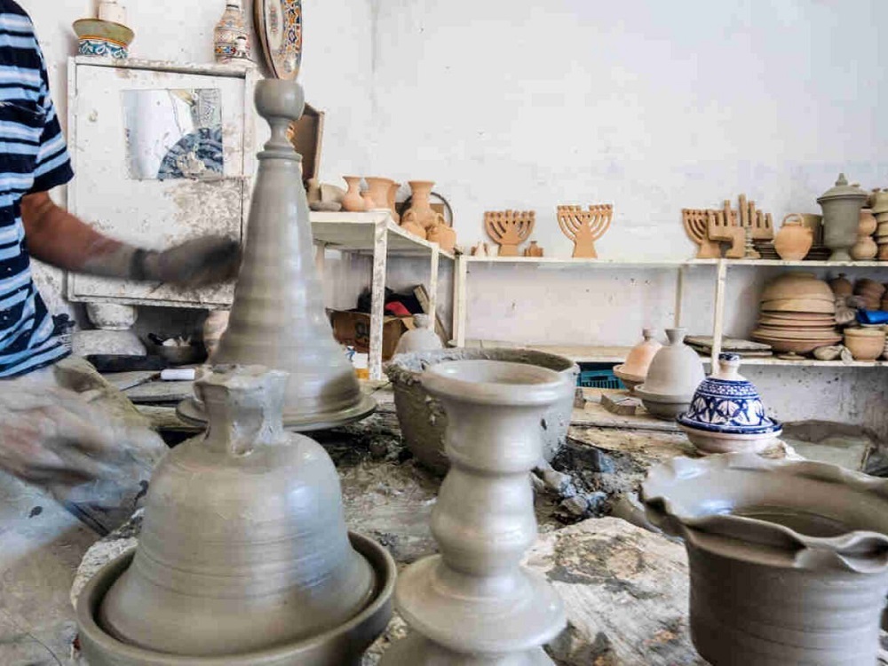 Fez: viaje al corazón medieval del mundo árabe 5 talleres de artesania en marruecos 1200x900 1